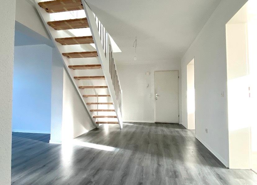Maisonettenwohnung Troisdorf Altenrath - 4 Zimmer, 128 m&sup2;, 1.700&euro; | Angebot:26048073