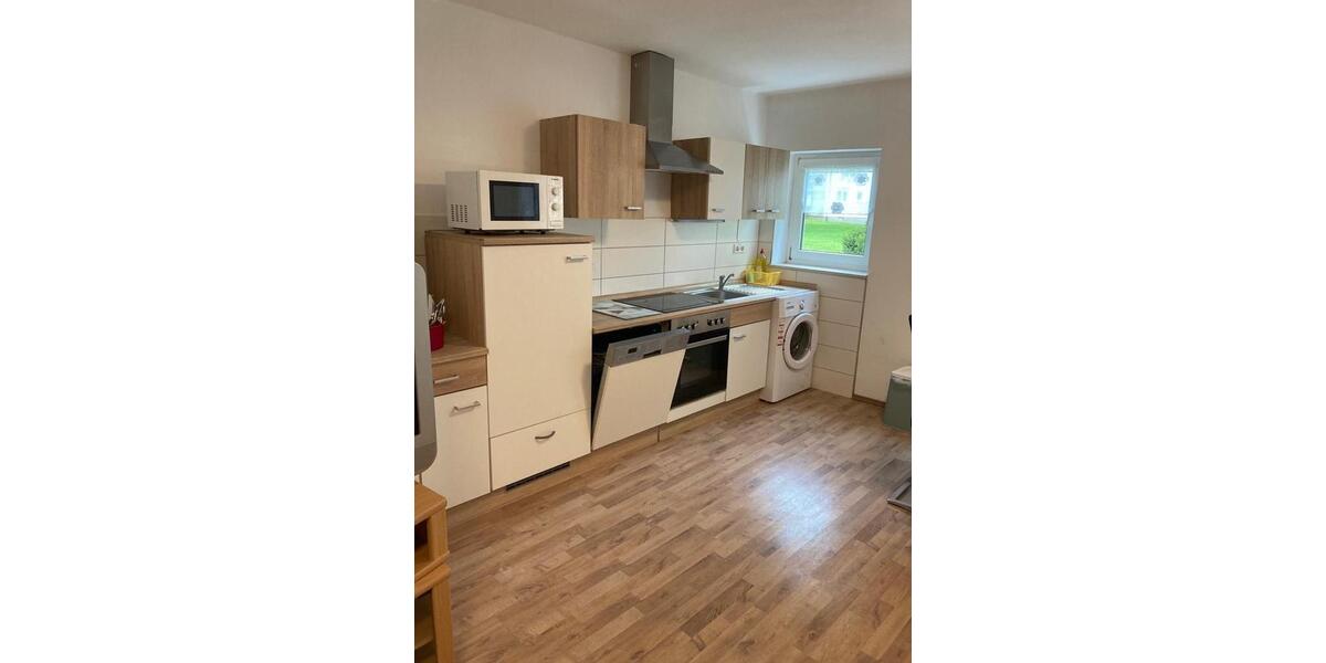 Erdgeschoßwohnung Hof Altstadt - 2.5 Zimmer, 64 m&sup2;, 510&euro; | Angebot:24572919