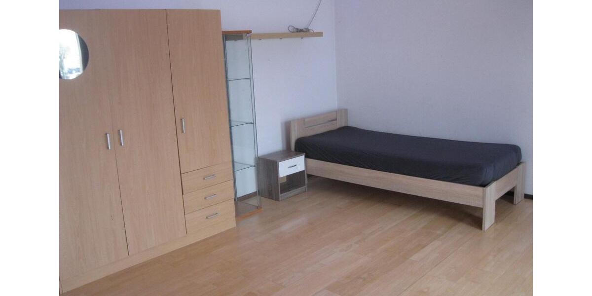 tolles WG Zimmer 1 zimmer