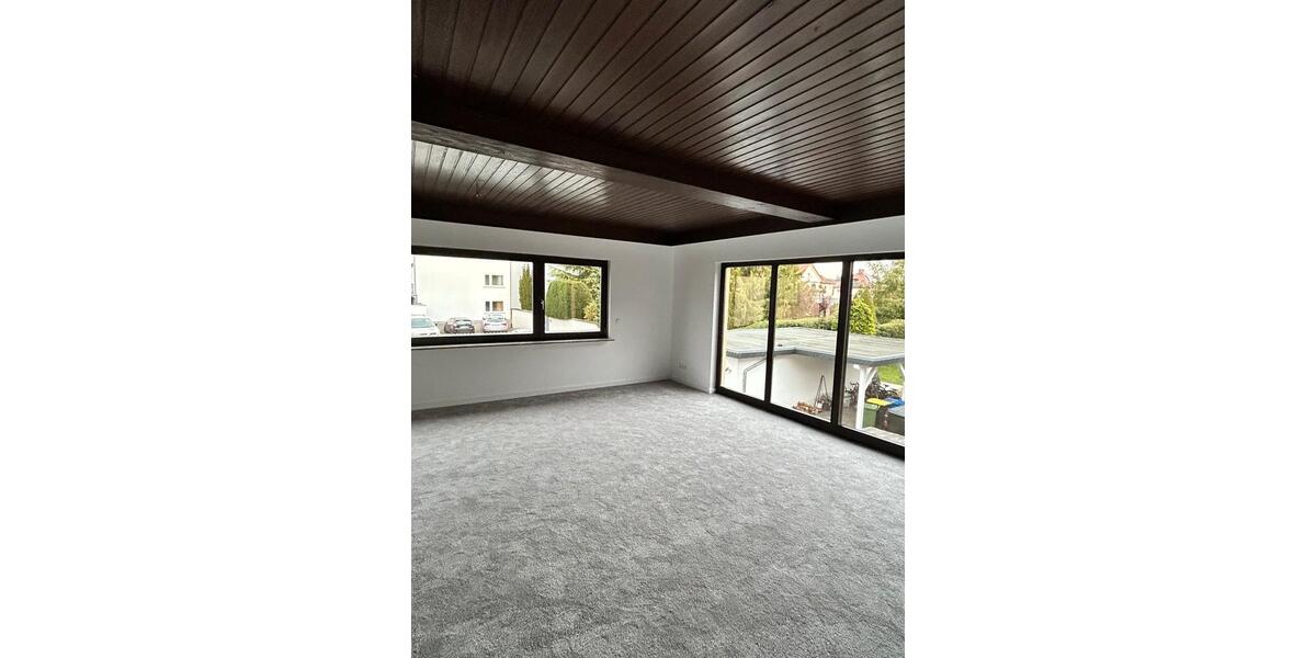 Traumhafte Dreizimmerwohnung mit Panorama Fenstern 3 zimmer