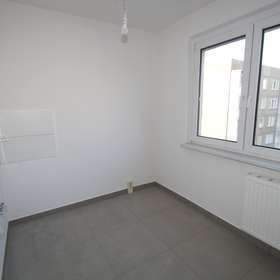 3-Zimmer-Wohnung mit BALKON, Badewanne, neu renoviert 3 zimmer