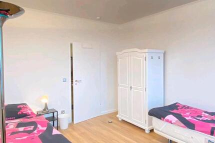 Wohnen auf Zeit Wolfsburg Detmerode - 3 Zimmer, 100 m&sup2;, 15&euro; | Angebot:26432763