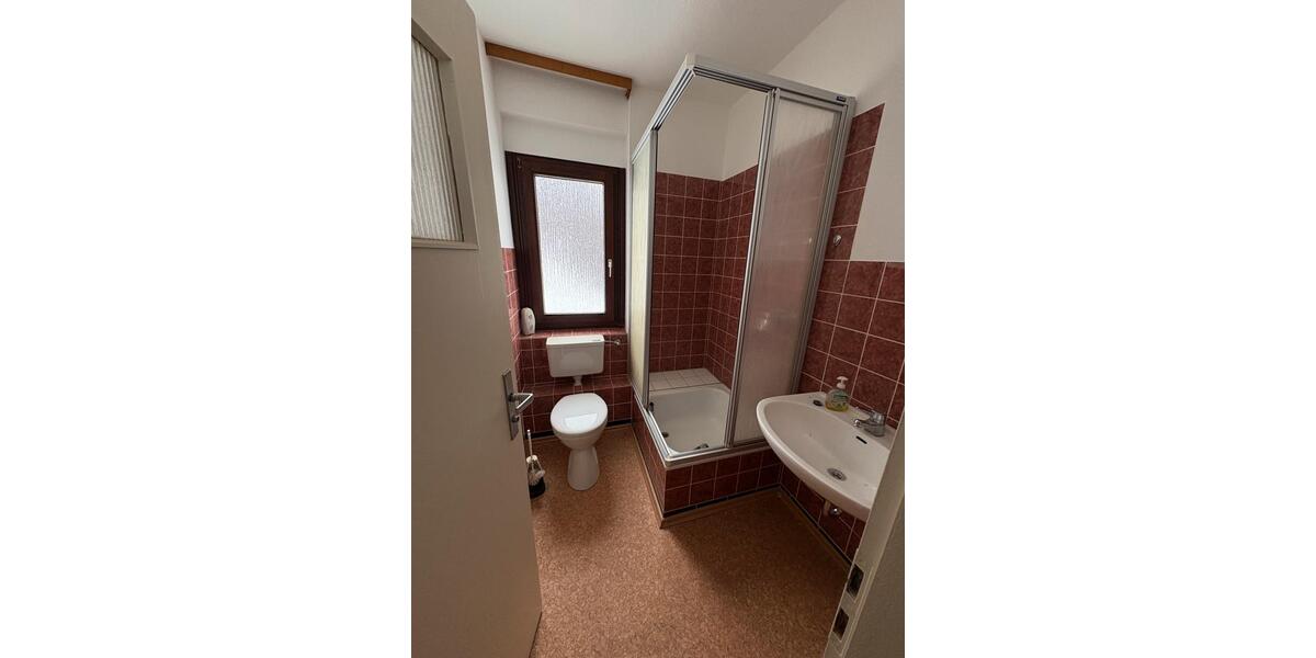 Etagenwohnung Dassel - 5 Zimmer, 124 m&sup2;, 749&euro; | Angebot:26007340