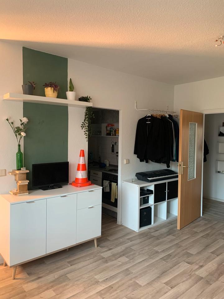 ANFRAGESTOPP! - 1 Raum Wohnung Jena Winzerla