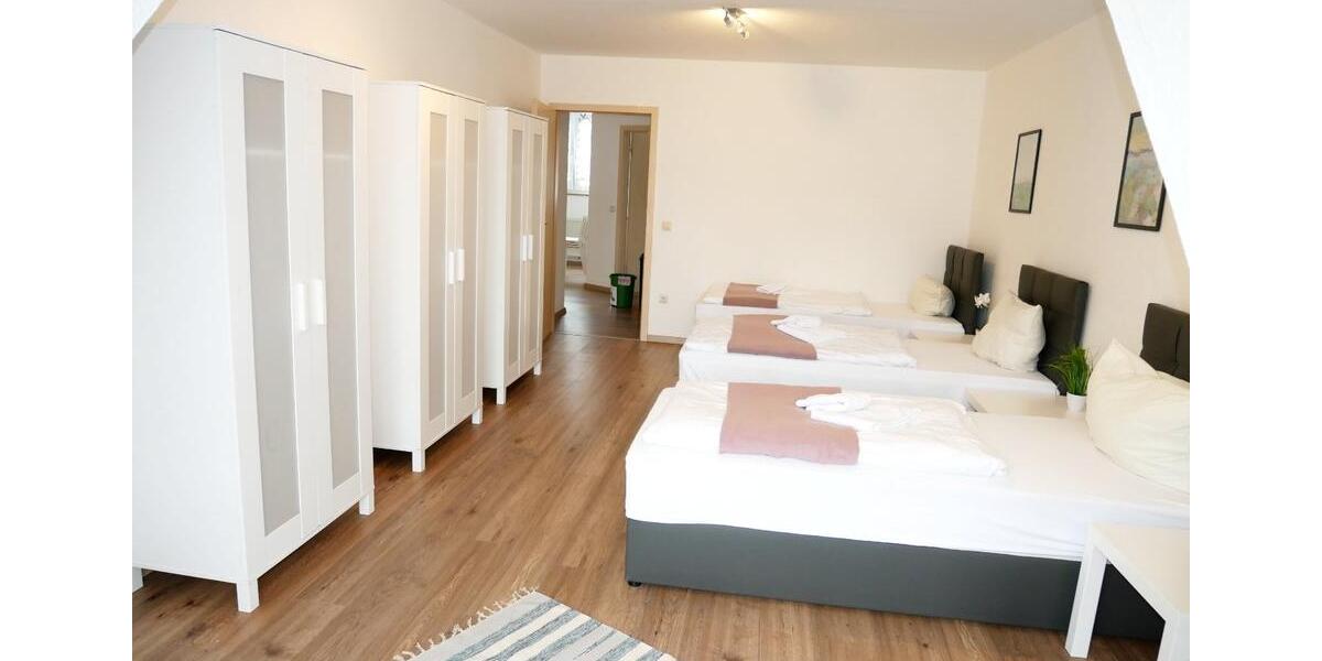 Wohnen auf Zeit Nittendorf - 3 Zimmer, 90 m&sup2;, 80&euro; | Angebot:10693688
