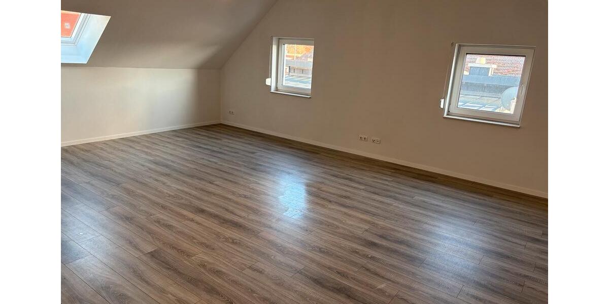 Dachgeschoßwohnung Schierling - 2 Zimmer, 75 m&sup2;, 650&euro; | Angebot:25756812