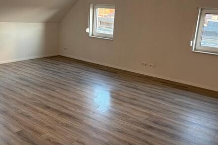 Wohnung Schierling - 2 Zimmer, 75 m&sup2;, 650&euro; | Angebot:25756812