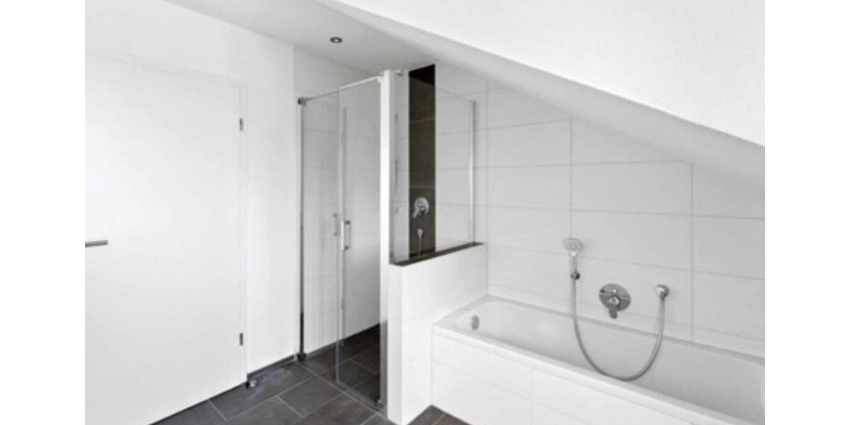 Dachgeschoßwohnung Mühlhausen - 2 Zimmer, 74 m&sup2;, 666&euro; | Angebot:24842089