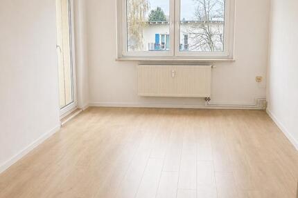 Wohnung Müllrose - 3 Zimmer, 64 m&sup2;, 480&euro; | Angebot:25341135
