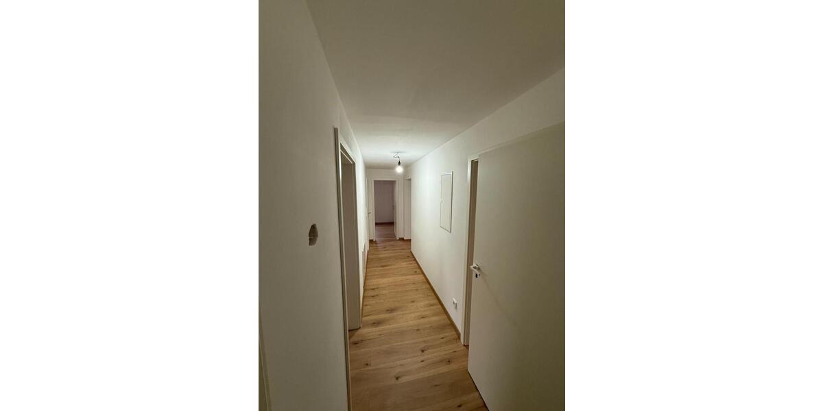 Erdgeschoßwohnung Düsseldorf Stadtbezirk 8 - 3 Zimmer, 73 m&sup2;, 820&euro; | Angebot:24763821