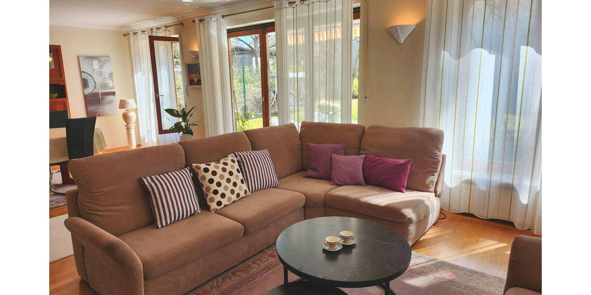 Etagenwohnung Zorneding - 2 Zimmer, 90 m&sup2;, 1.450&euro; | Angebot:26190428