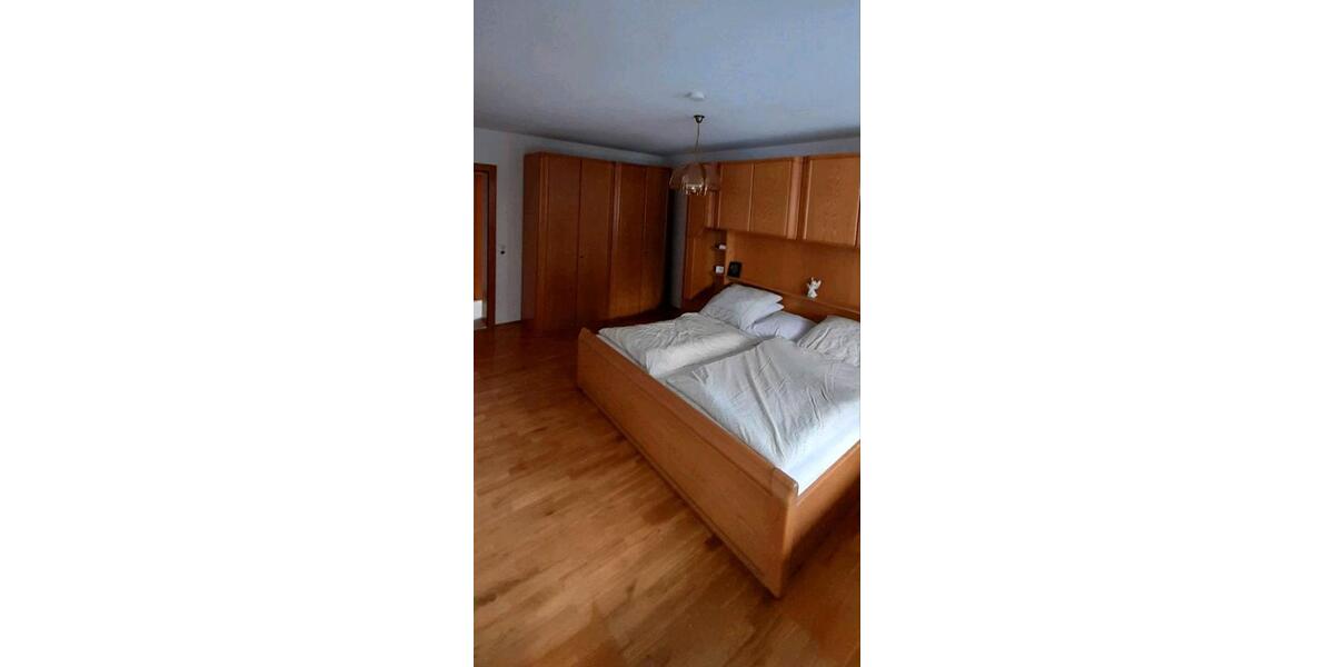 Hochparterre Neuburg am Inn - 4 Zimmer, 107 m&sup2;, 1.250&euro; | Angebot:26612663