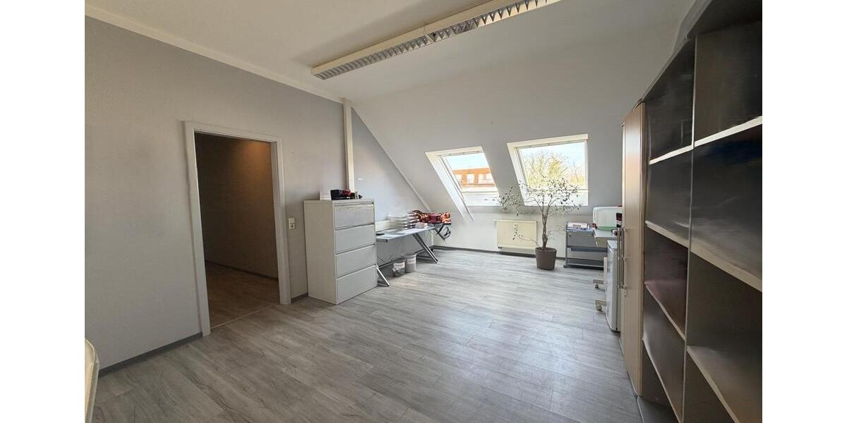 Gewerbeobjekt Sömmerda - 870&euro; | Angebot:26448749