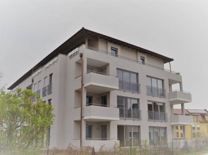 Etagenwohnung Deggendorf - 3 Zimmer, 74 m&sup2;, 795&euro; | Angebot:23982226