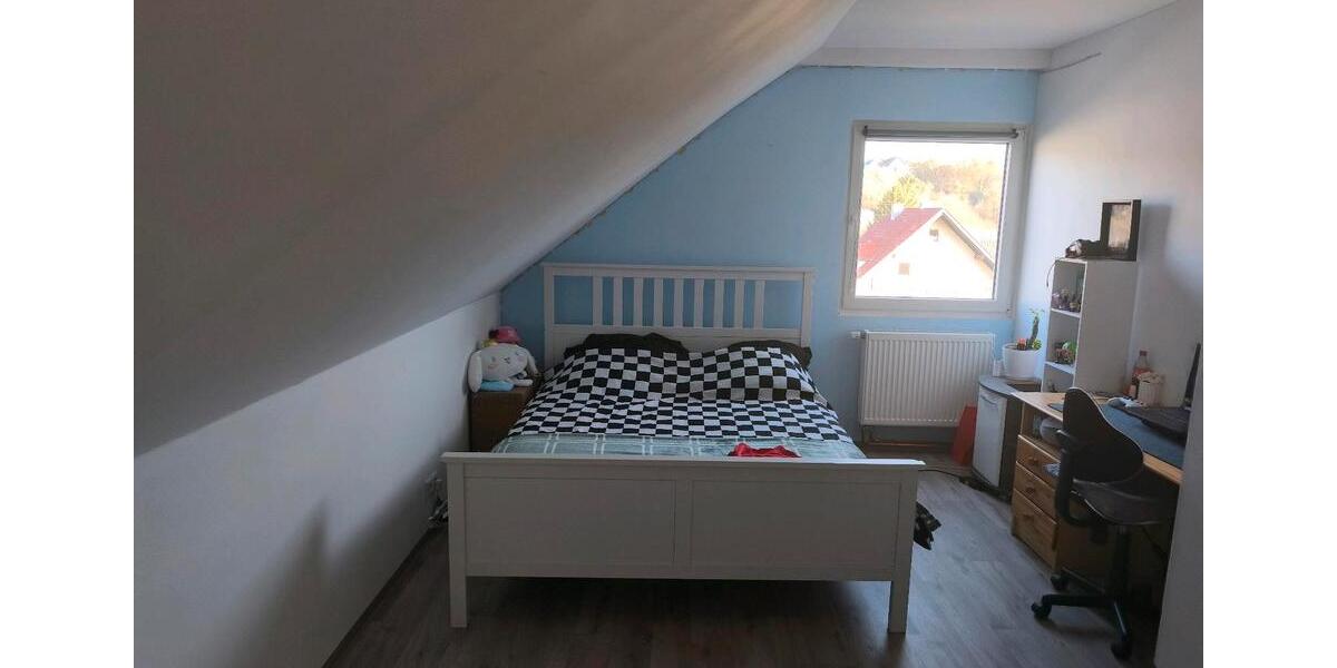 Dachgeschoßwohnung Haundorf - 3 Zimmer, 100 m&sup2;, 1.000&euro; | Angebot:24224716