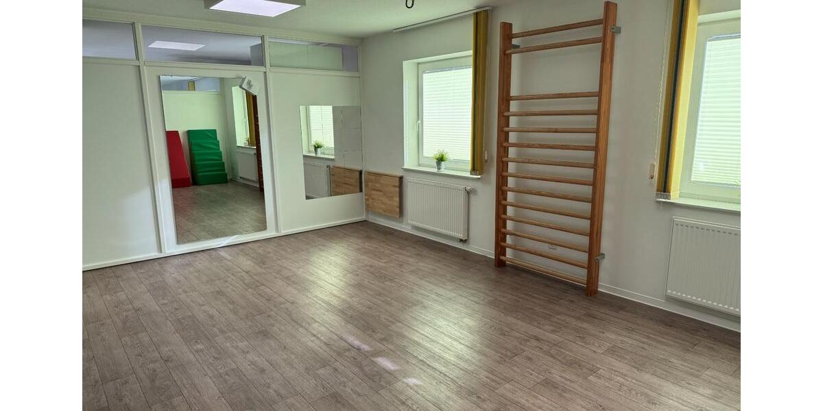 Gewerbeobjekt Hesel - 400&euro; | Angebot:24511684