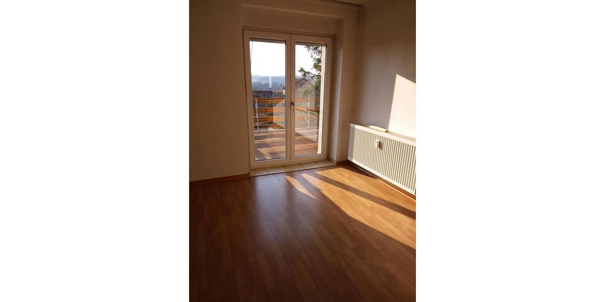 Etagenwohnung Mandelbachtal - 3 Zimmer, 90 m&sup2;, 670&euro; | Angebot:25842154