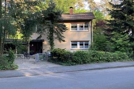 Haus Erlangen Buckenhofer Siedlung - 5 Zimmer, 135 m&sup2;, 2.450&euro; | Angebot:26186258