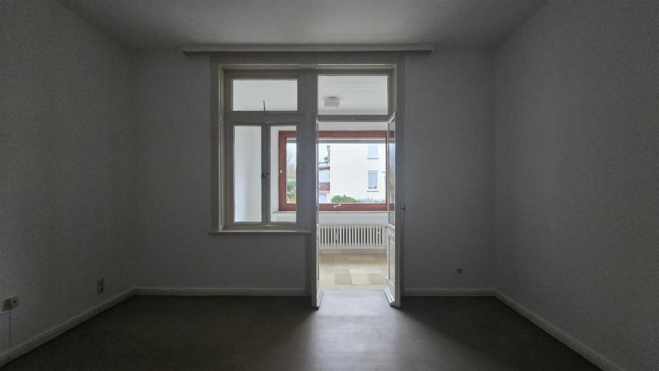Etagenwohnung Bad Pyrmont - 3 Zimmer, 117 m&sup2;, 650&euro; | Angebot:24103705