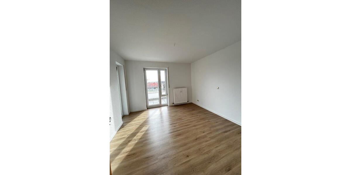 Erdgeschoßwohnung Zwickau Zwickau-West - 3 Zimmer, 71 m&sup2;, 580&euro; | Angebot:25974100
