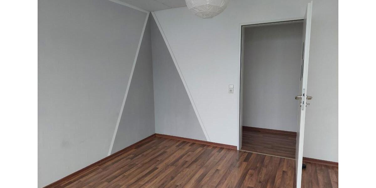 Hochparterre Königsbrunn - 3 Zimmer, 80 m&sup2;, 1.100&euro; | Angebot:24940873