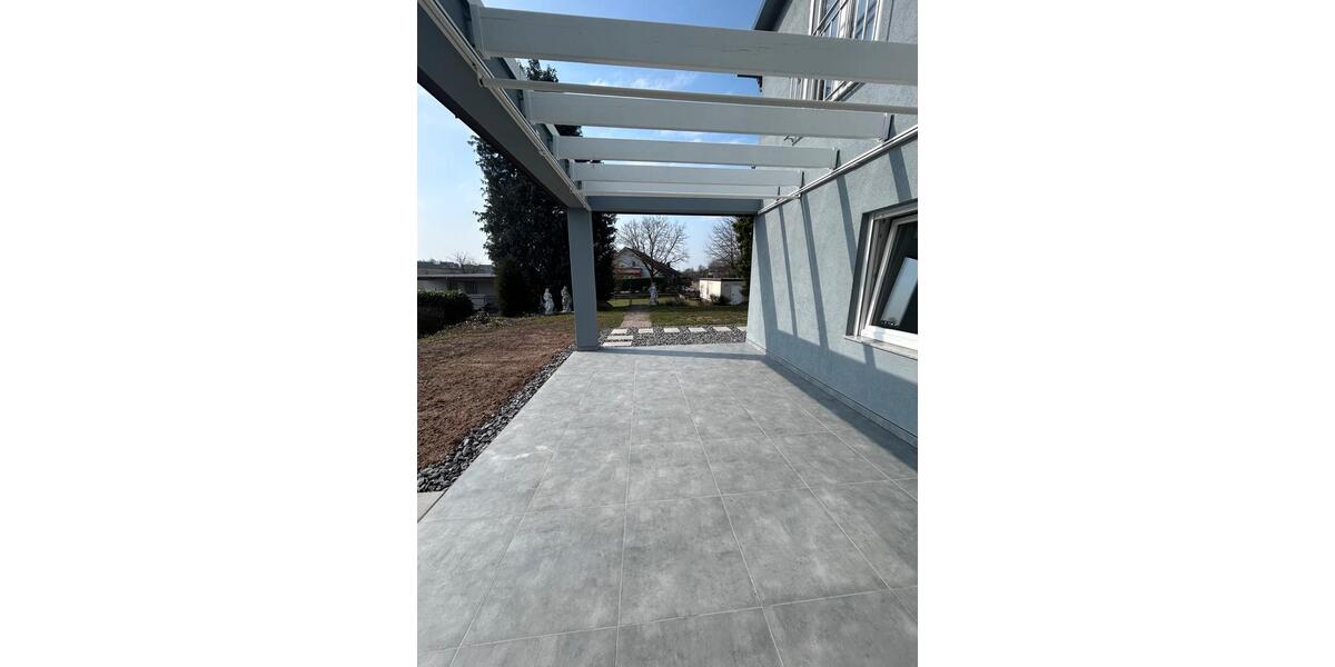 Erdgeschoßwohnung Brackenheim - 4 Zimmer, 100 m&sup2;, 1.350&euro; | Angebot:25418138