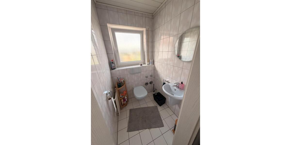Etagenwohnung Neumarkt in der Oberpfalz Altenhof - 4 Zimmer, 107 m&sup2;, 1.350&euro; | Angebot:26384489