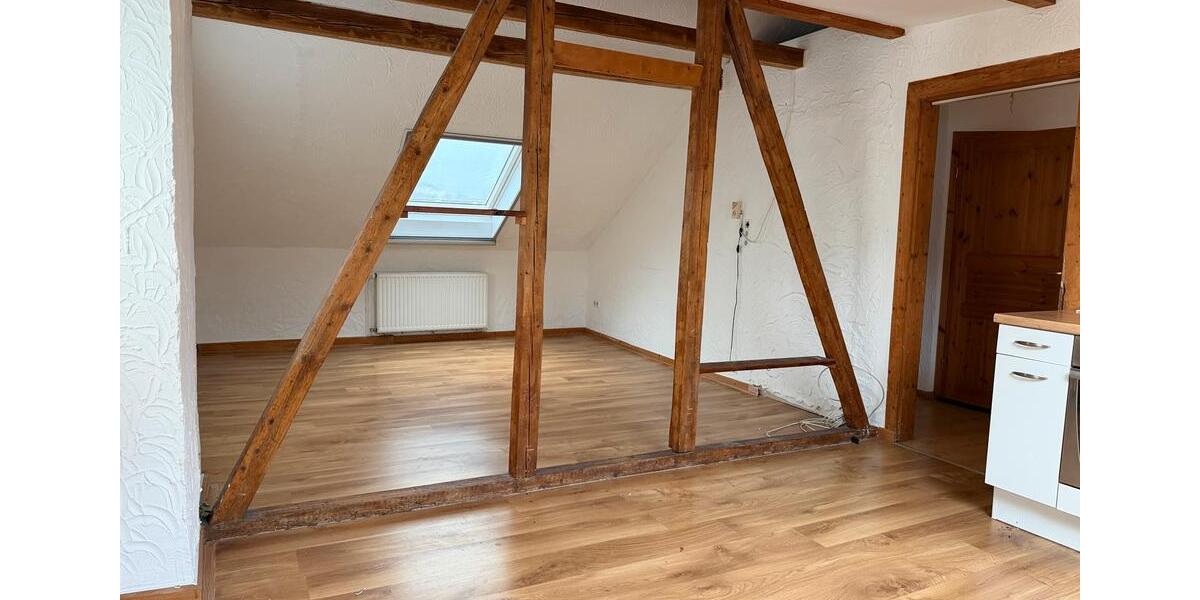 Dachgeschoßwohnung Menden (Sauerland) - 2.5 Zimmer, 43 m&sup2;, 350&euro; | Angebot:25171832