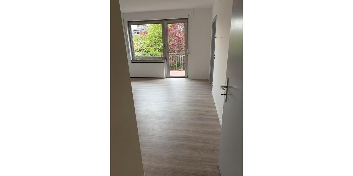 Einfamilienhaus Nackenheim - 8 Zimmer, 280 m&sup2;, 4.100&euro; | Angebot:26285958