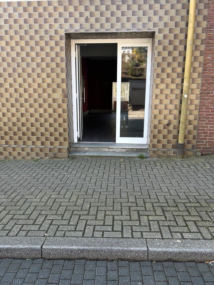 Laden zu vermieten