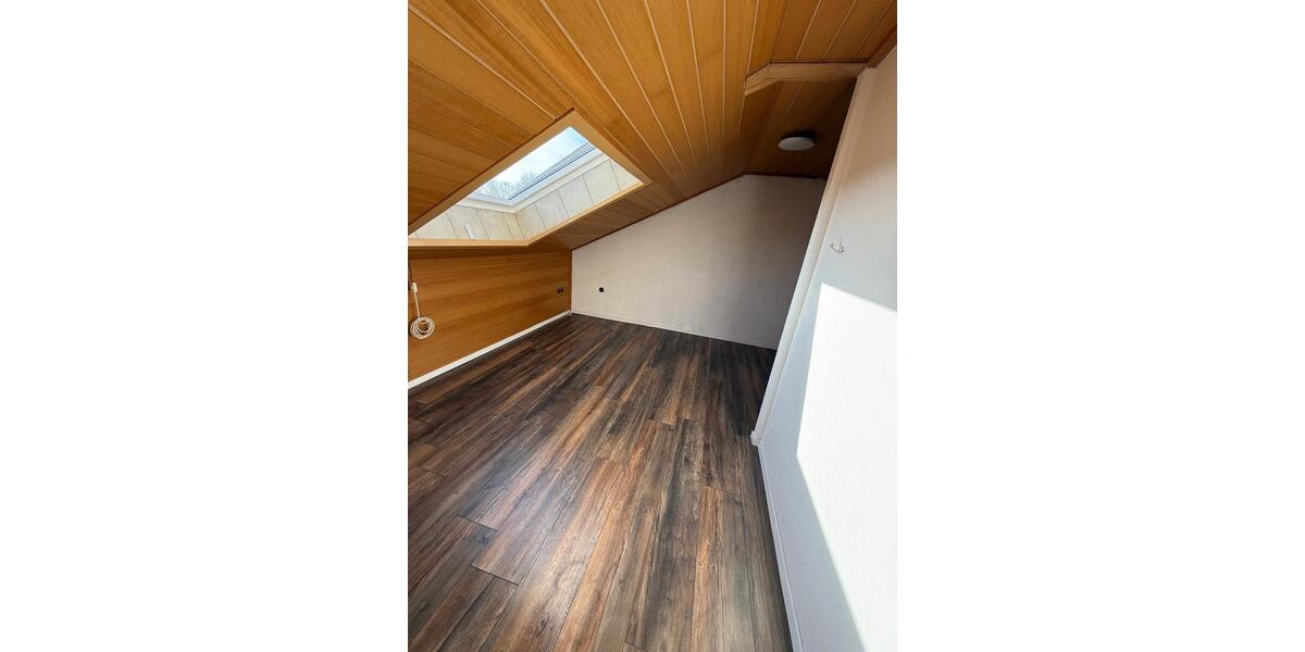 Dachgeschoßwohnung Wunstorf - 2 Zimmer, 64 m&sup2;, 740&euro; | Angebot:25139697