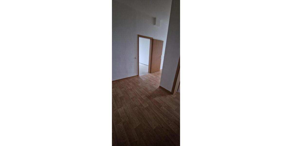 Etagenwohnung Finsterwalde - 2 Zimmer, 67 m&sup2;, 350&euro; | Angebot:22740023