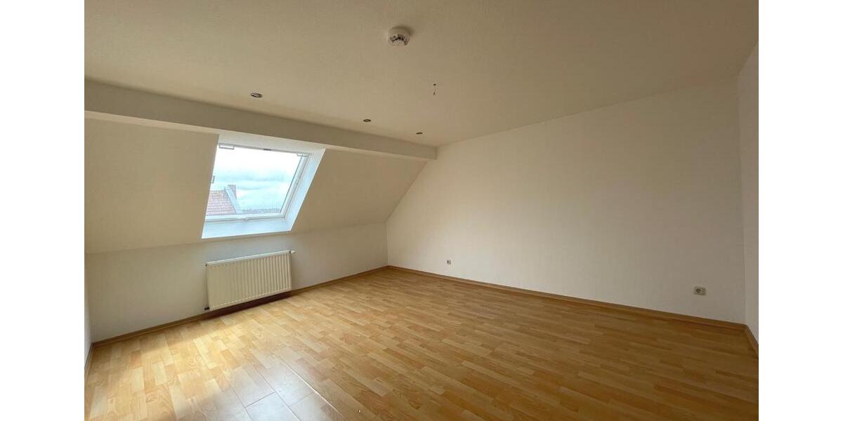Dachgeschoßwohnung Leipzig Ost - 2 Zimmer, 66 m&sup2;, 679&euro; | Angebot:26645164