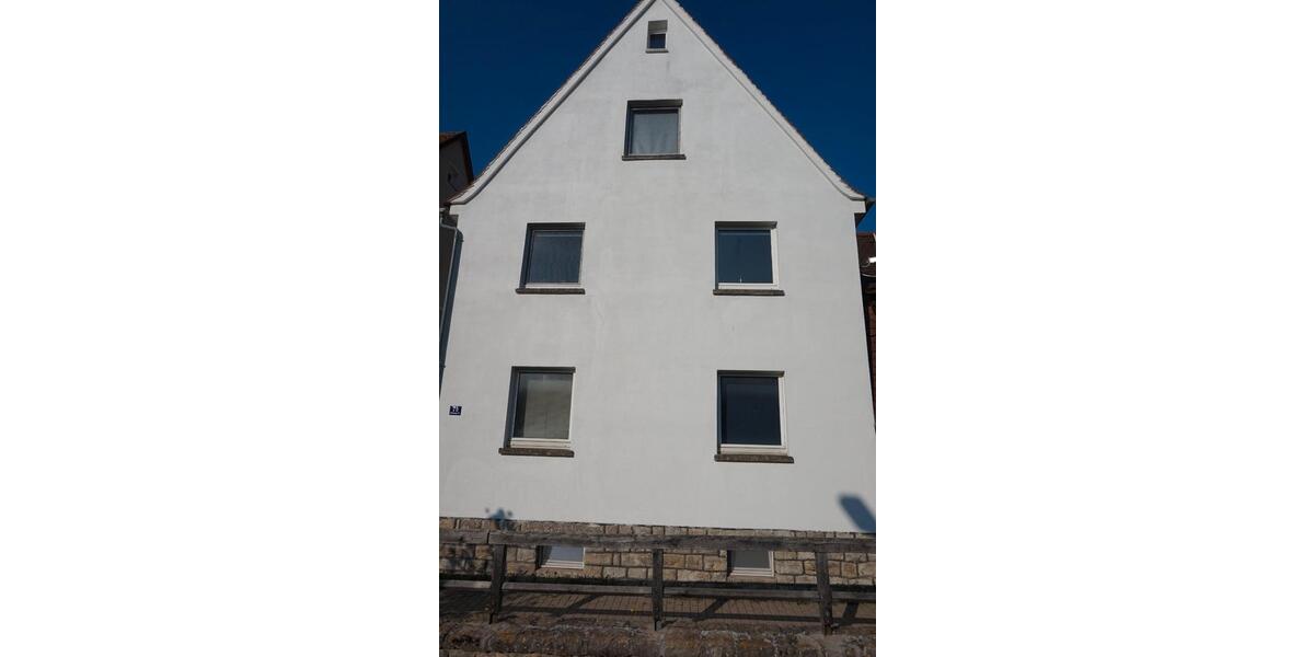 Etagenwohnung Burgbernheim - 5 Zimmer, 150 m&sup2;, 1.200&euro; | Angebot:26271626