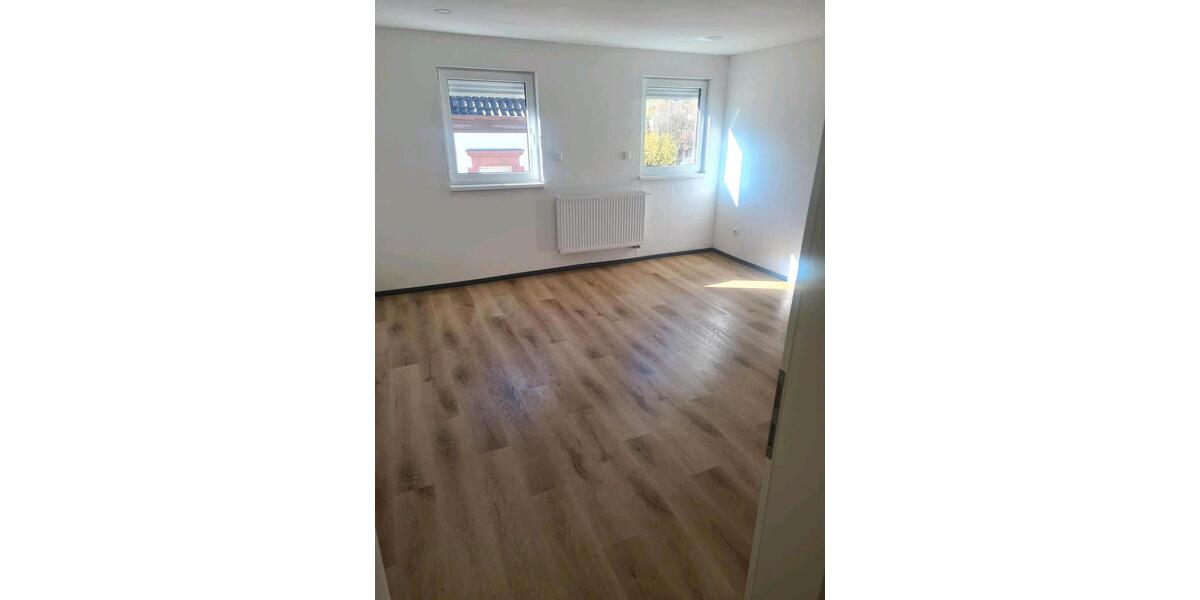 Etagenwohnung Kaiserslautern - 2 Zimmer, 65 m&sup2;, 585&euro; | Angebot:26591299