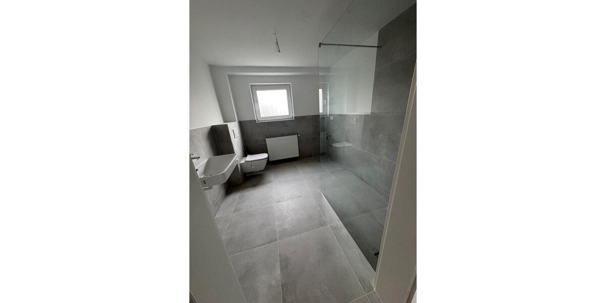 Erstbezug nach Kernsanierung 125m² Erdgeschosswohnung in Felsberg zimmer