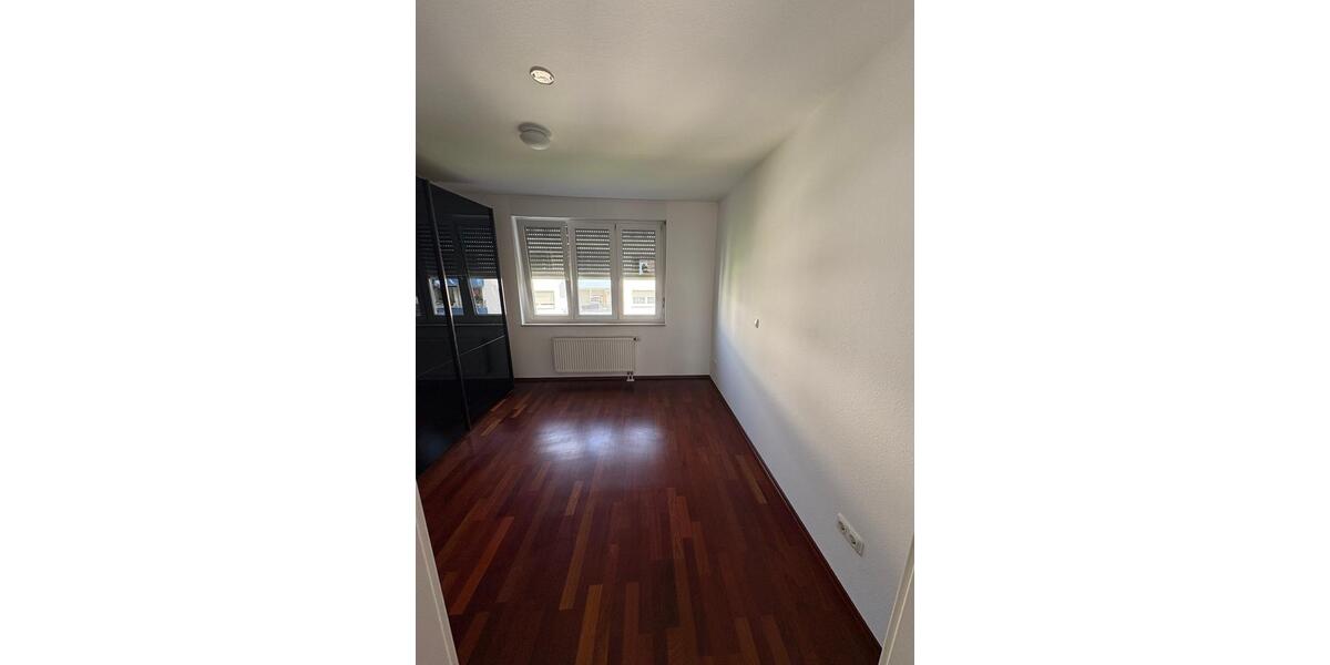 Etagenwohnung Darmstadt Darmstadt-West - 3 Zimmer, 84 m&sup2;, 1.400&euro; | Angebot:26516599