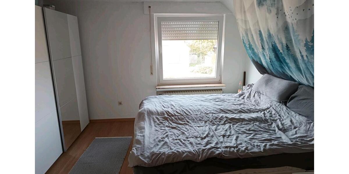 Etagenwohnung Leer (Ostfriesland) - 4 Zimmer, 90 m&sup2;, 700&euro; | Angebot:26123806