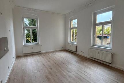 Wohnung Gera - 4 Zimmer, 119 m&sup2;, 750&euro; | Angebot:27670856
