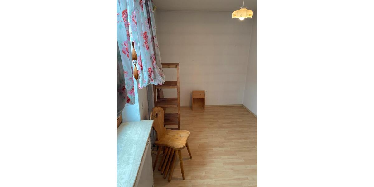 4 Zi. Wohnung mit Garten und Garage zu vermieten 4 zimmer