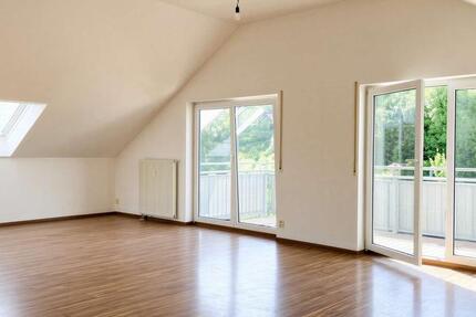 Wohnung Klingenthal - 4 Zimmer, 146 m&sup2;, 740&euro; | Angebot:26547170