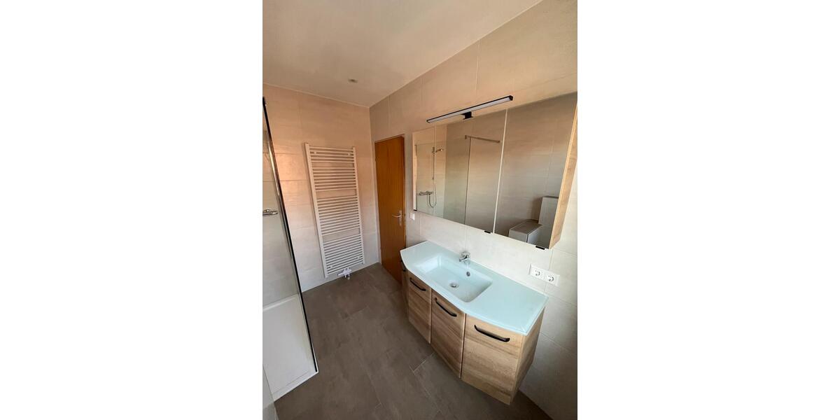 Etagenwohnung Neuried - 4 Zimmer, 18 m&sup2;, 330&euro; | Angebot:24785894