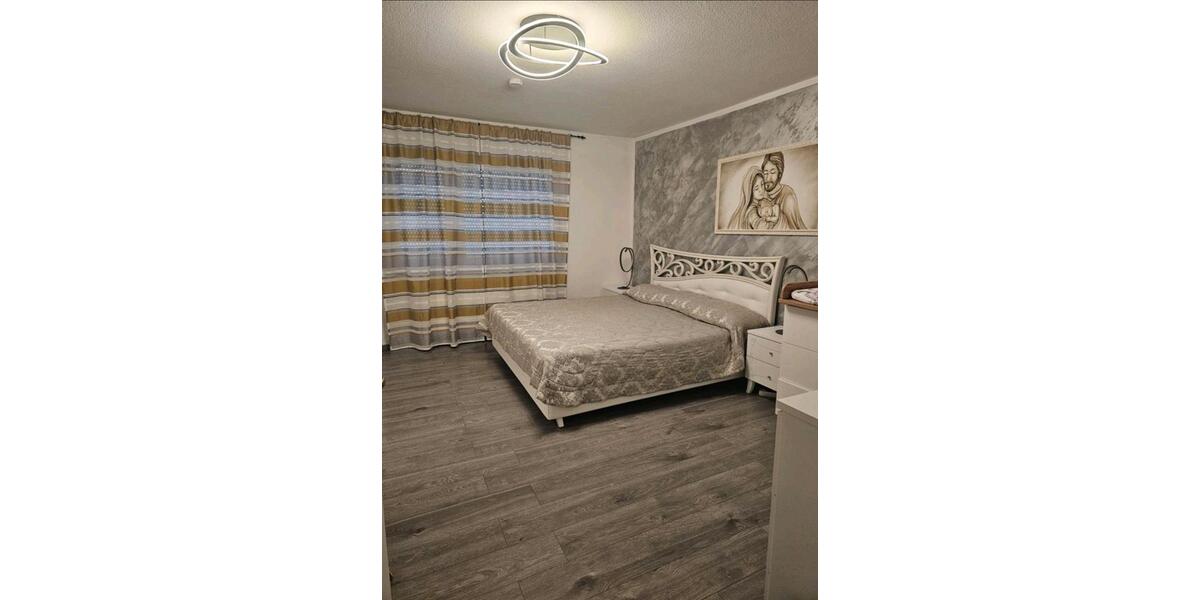 Erdgeschoßwohnung Wuppertal Arrenberg - 3 Zimmer, 82 m&sup2;, 1.283&euro; | Angebot:26041679