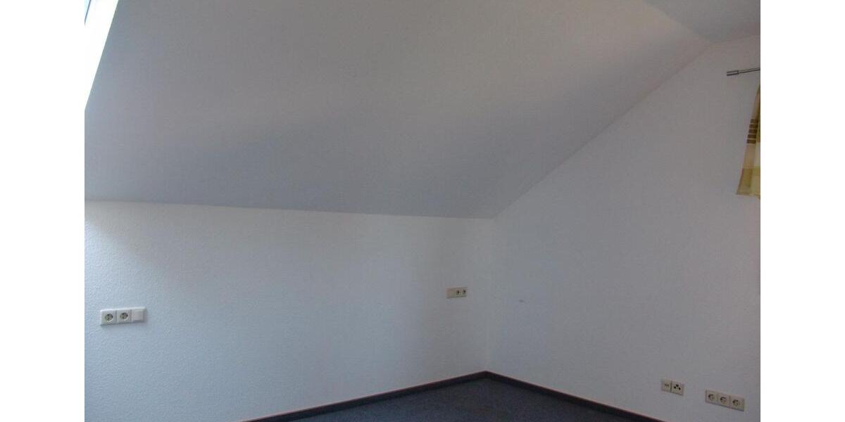 Dachgeschoßwohnung Jagsthausen - 3.5 Zimmer, 20 m&sup2;, 700&euro; | Angebot:24326592