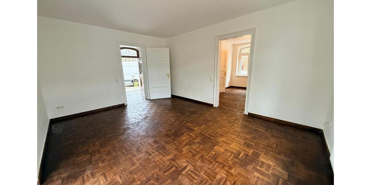 Etagenwohnung Wiehl - 4 Zimmer, 130 m&sup2;, 1.450&euro; | Angebot:25538771