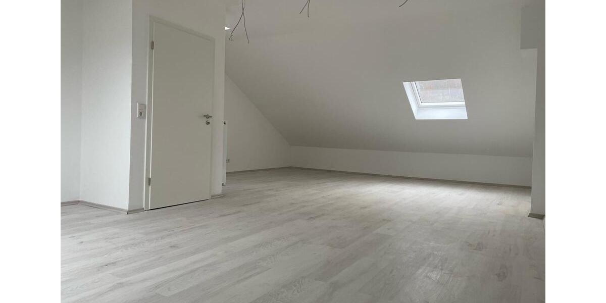 Reihenhaus Wuppertal Gemarkung Elberfeld - 5 Zimmer, 165 m&sup2;, 1.800&euro; | Angebot:25057867