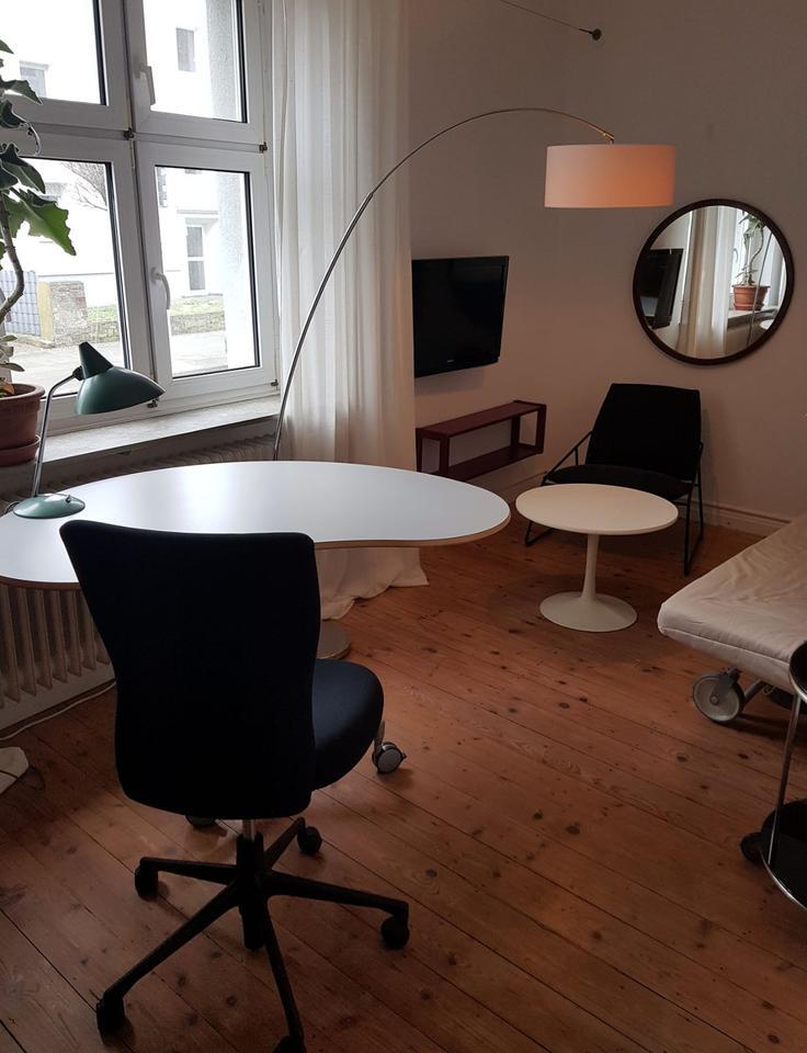 2 Zimmer in 3er-WG – Bonn Altstadt EG Altbau – 22 qm – plus Katze