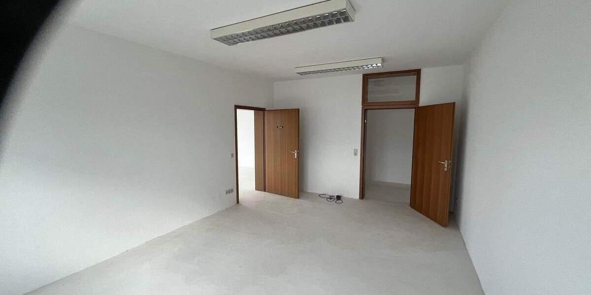 Gewerbeobjekt Renningen - 2.760&euro; | Angebot:25747339