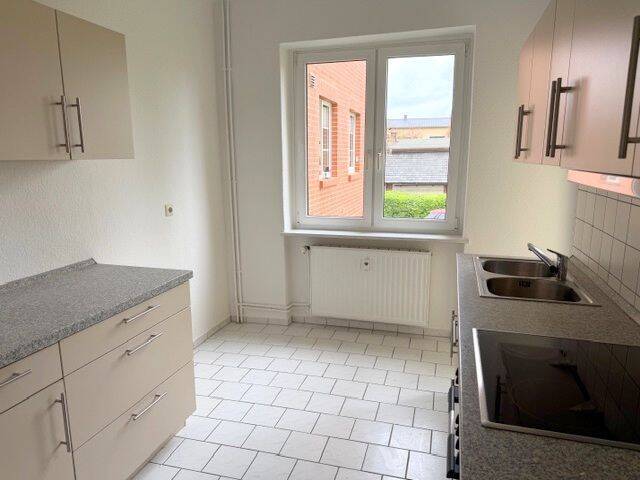 Etagenwohnung Güstrow - 3 Zimmer, 66 m&sup2;, 630&euro; | Angebot:26502996