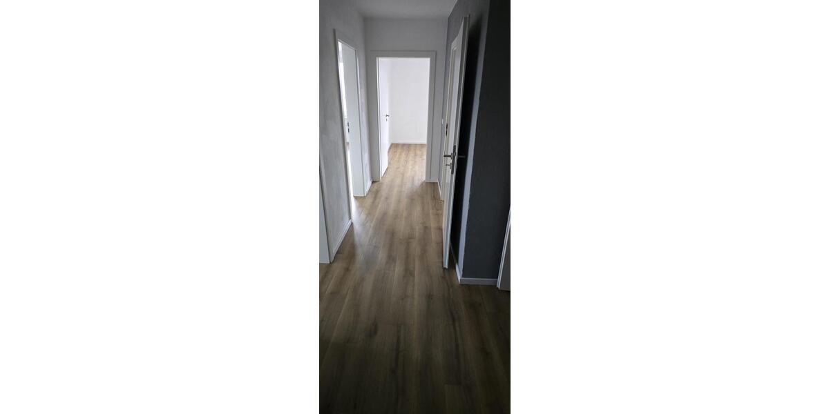Etagenwohnung Wathlingen - 3 Zimmer, 85 m&sup2;, 950&euro; | Angebot:26249626
